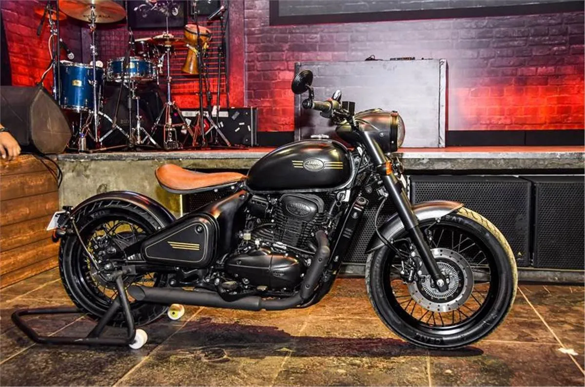 Bikes for Long Distance Rides in India: लम्बी दुरी की यात्रा के लिए बेस्ट 5 बाइक्स, रोड़ ट्रिप में मिलेगा शानदार अनुभव 10 20201106015032 Perak